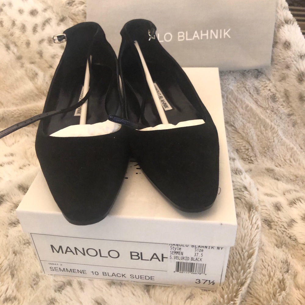 💯 Manolo Blahnik Black Flats 37.5